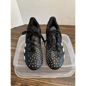Adidas Predator Soccer Cleats Low Top‎ Black White Shoes Youth size 4